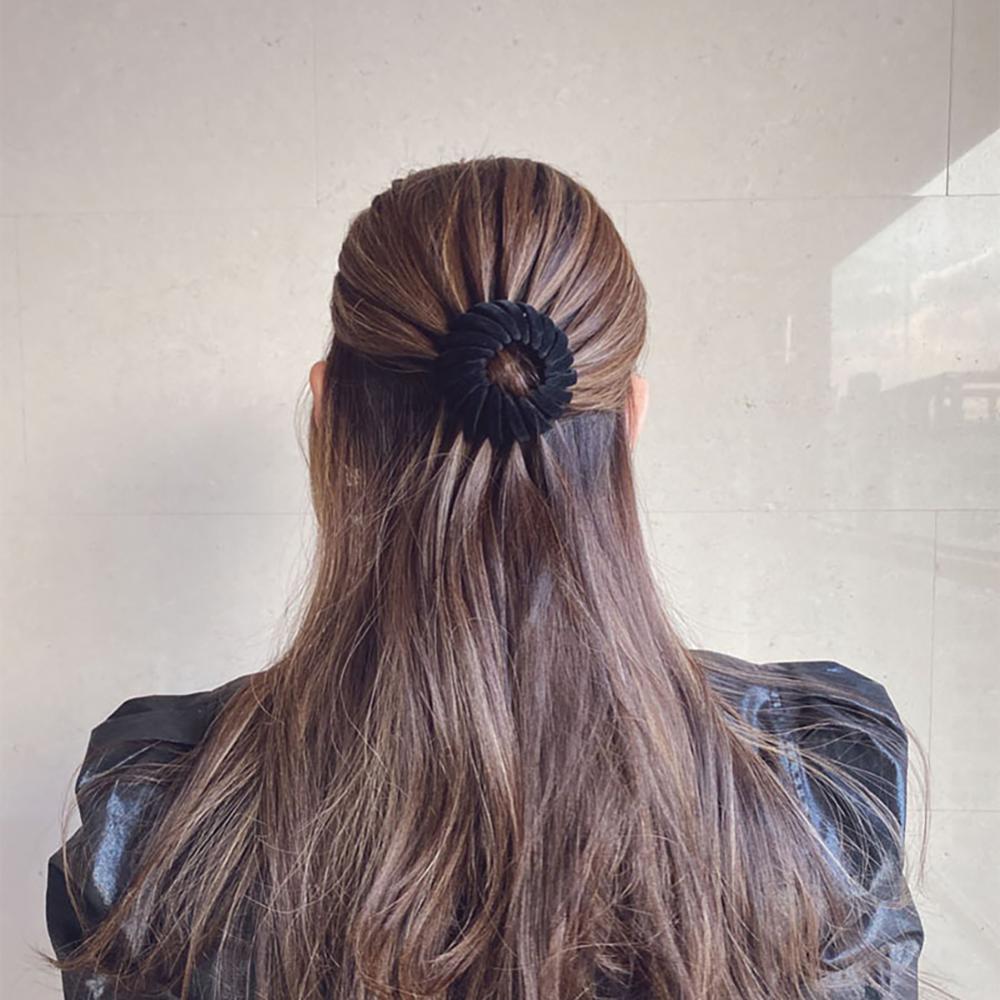 Effortless Style with the Bird Nest Magic Hair Clip